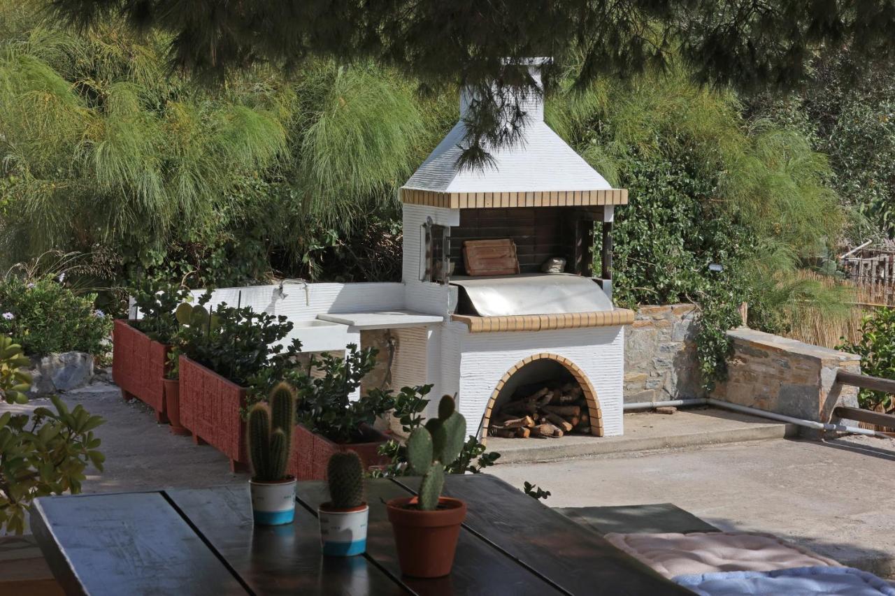 Pine Cottage, Syros Island Agros  エクステリア 写真