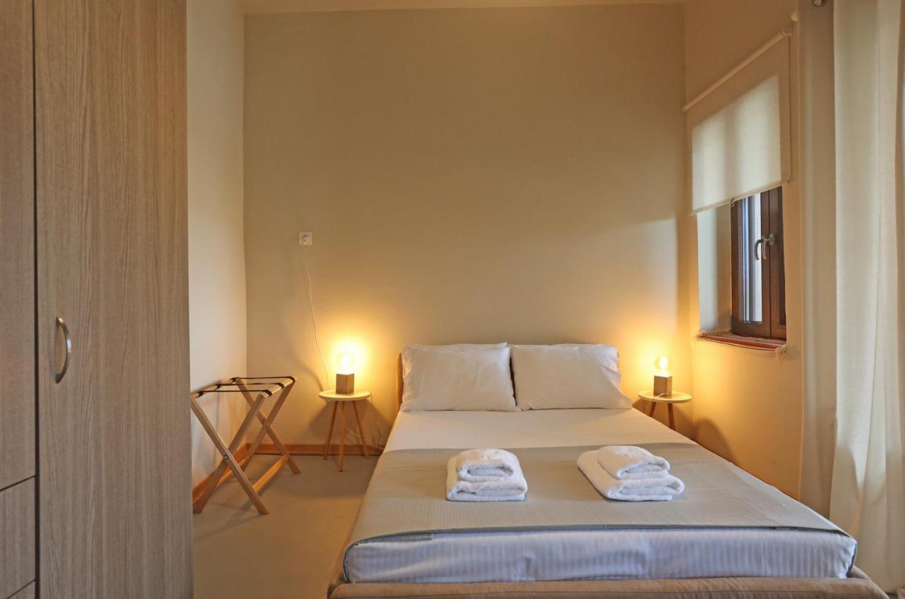 Pine Cottage, Syros Island Agros  エクステリア 写真